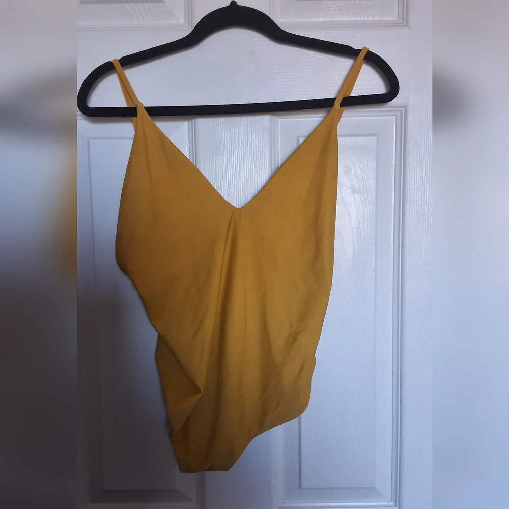 Free People X Amuse Collaboration M One-piece Tropical Travel Vacation Beach Tan